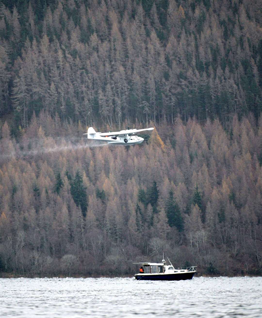 Catalina being put back into the water at Loch ness, Drumnadrochit....Picture: Callum Mackay..