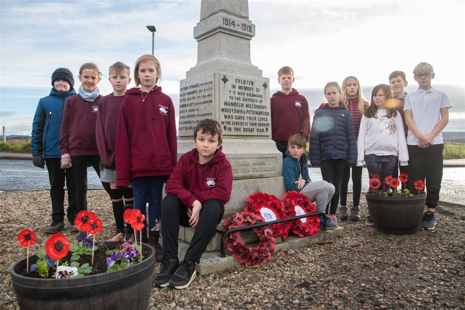 Mosstowie Primary School pupils at the memorial. Picture: Daniel Forsyth