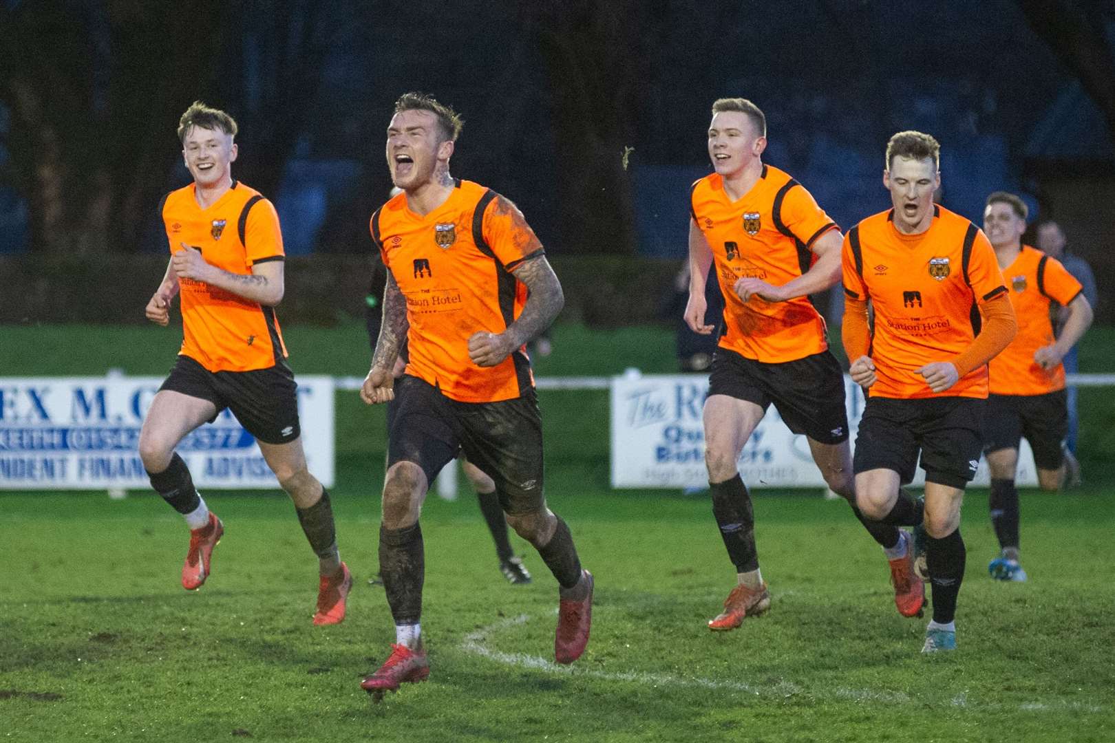 Ya beauty! Darryl McHardy acclaims his glorious Rothes winner. Picture: Daniel Forsyth.