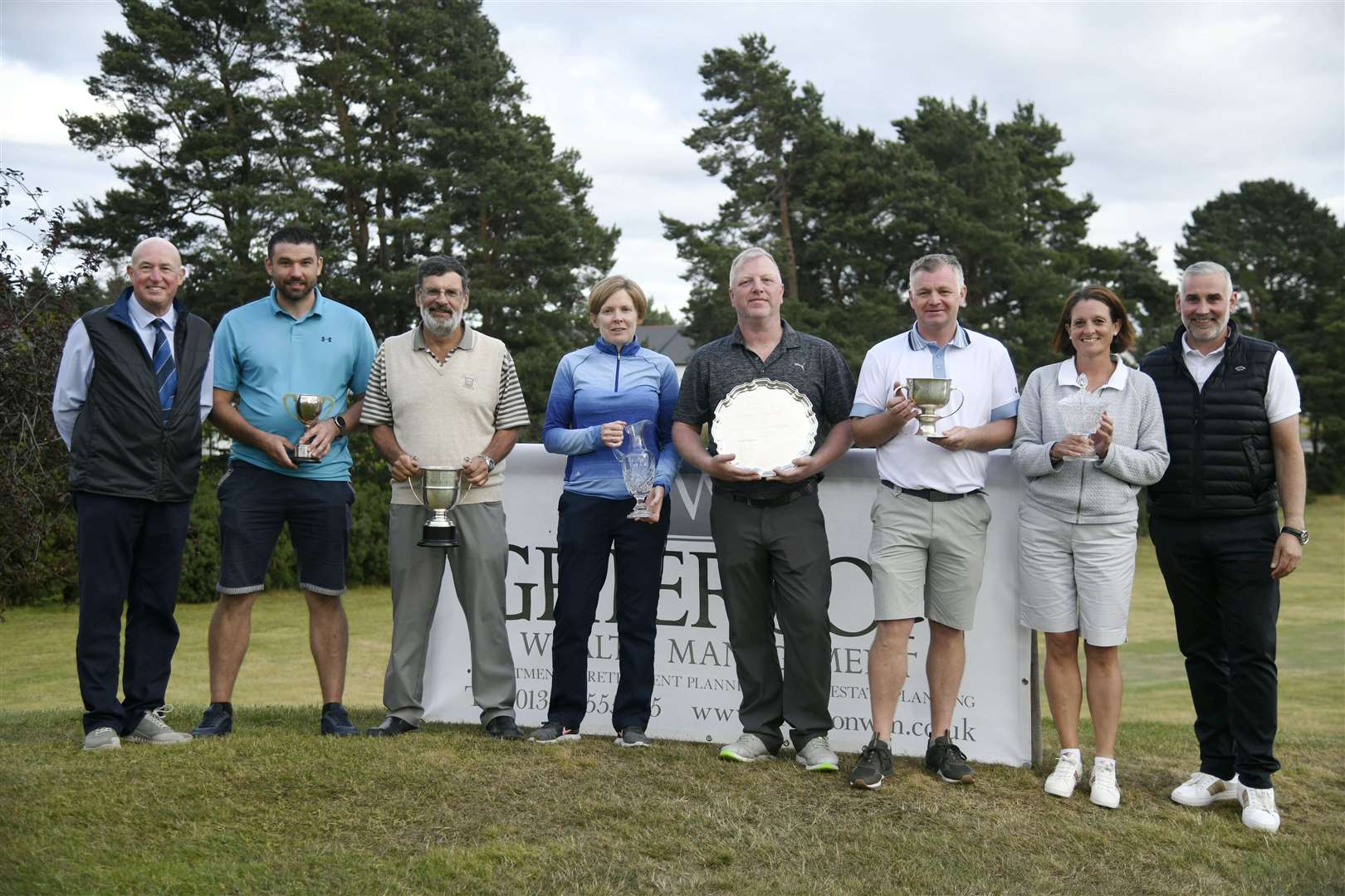 All of the winners of each category in the Elgin Five Day Open on the 18th hole. Elgin Five Day Open 2022. Picture: Beth Taylor