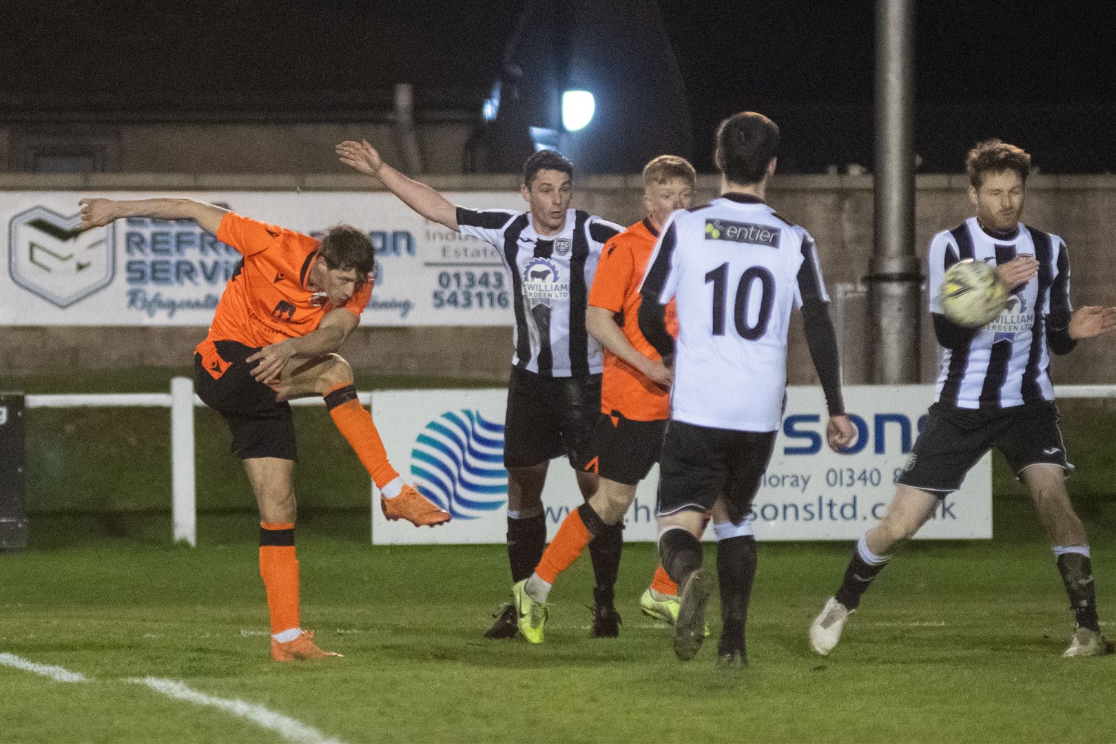 Ally Mackenzie tries a shot on goal for the home side. Picture: Daniel Forsyth..