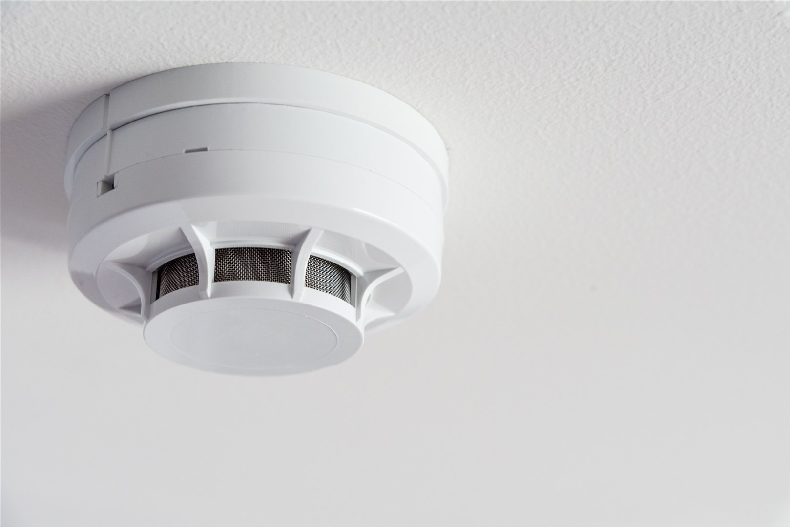Moray Council will be upgrading smoke, heat and carbon monoxide alarms in council homes to meet new legal safety standards.