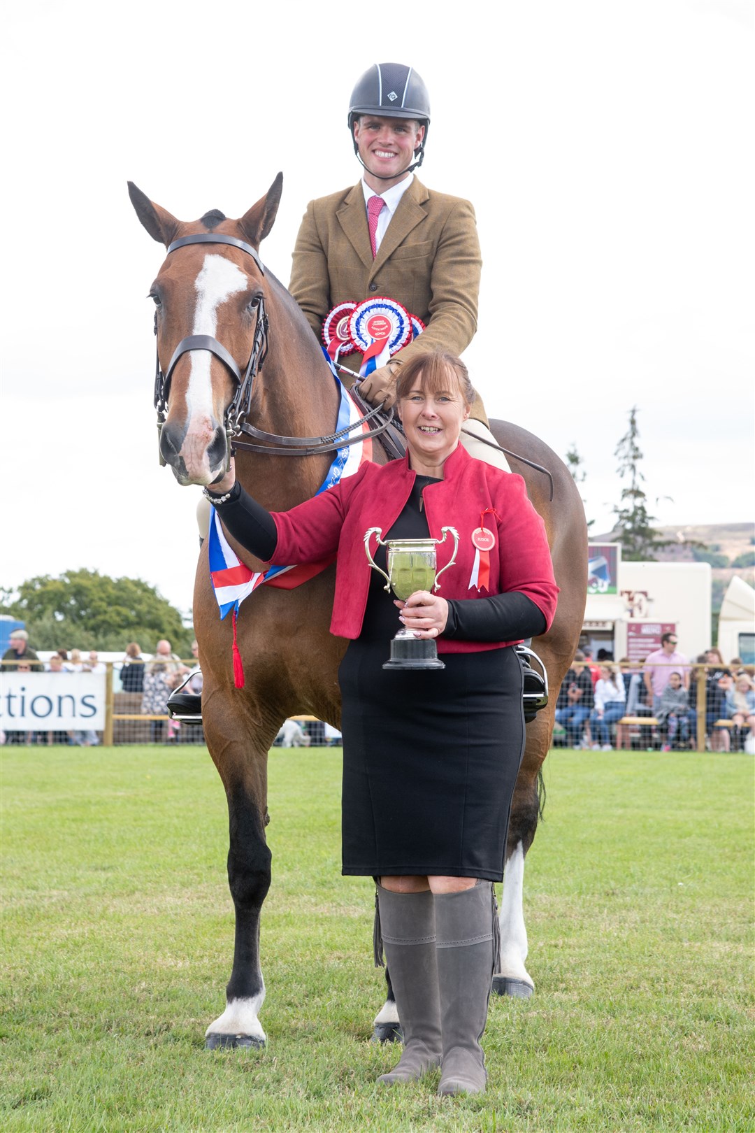 Robert Auchnie and Cob and Tonic with supreme judge Jacqueline Strathdee. Picture: Daniel Forsyth