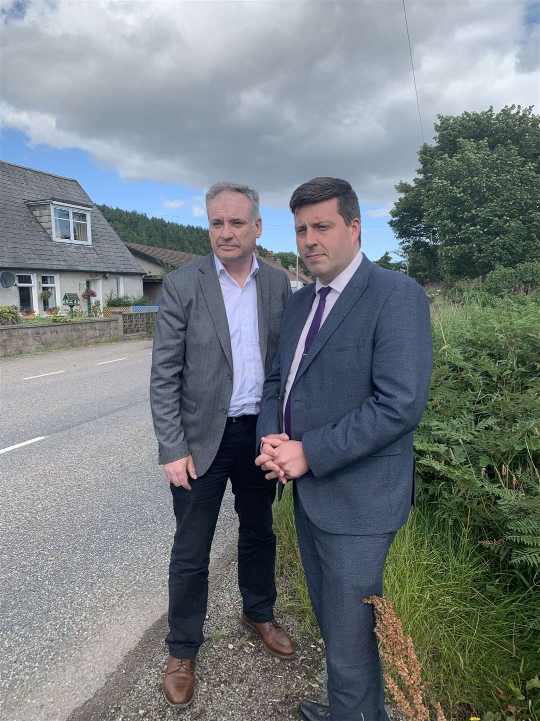 Richard Lochhead and Jamie Hepburn visited some of the places where delivery fees have ripped off buyers.