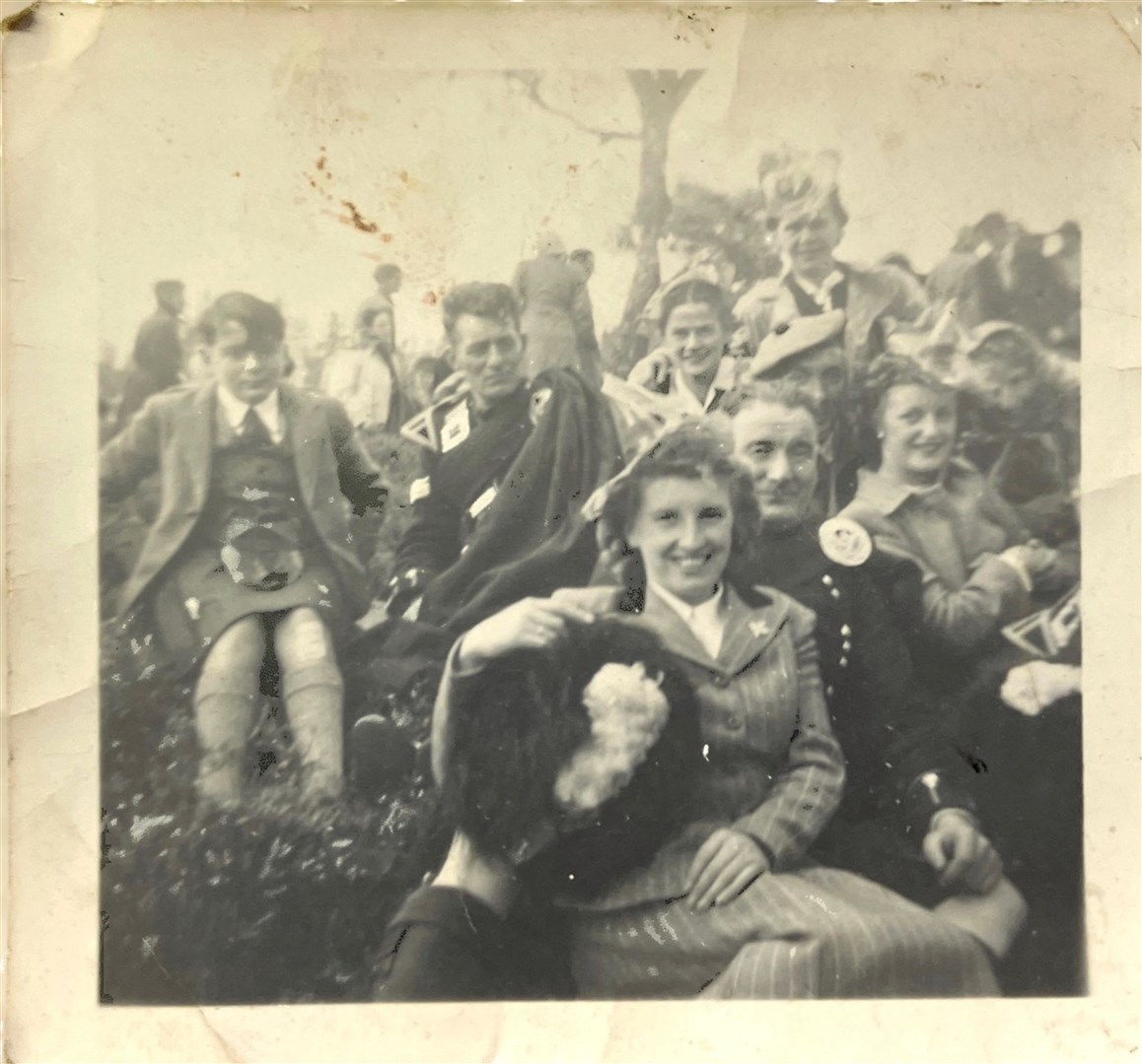Reader Stuart Patton is looking for help in identifying anyone in this picture, believed to have been taken around 1940 at an unknown event in Elgin.