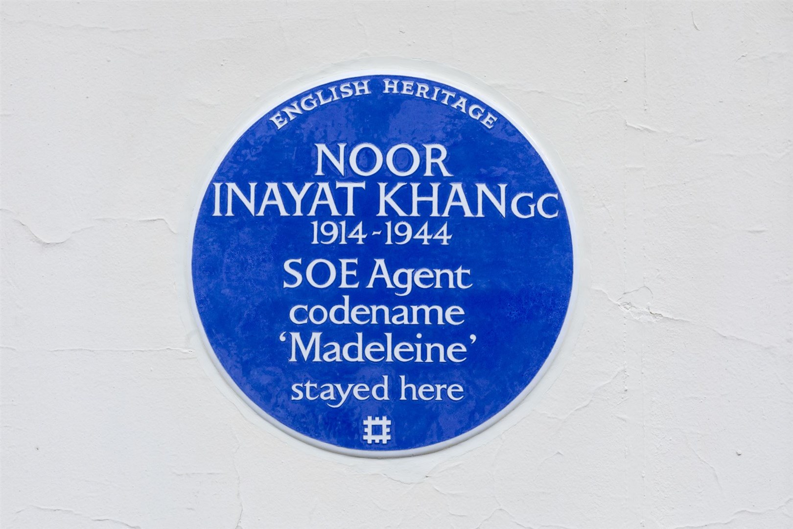 Blue Plaque commemorating Noor Inayat Khan (English Heritage)