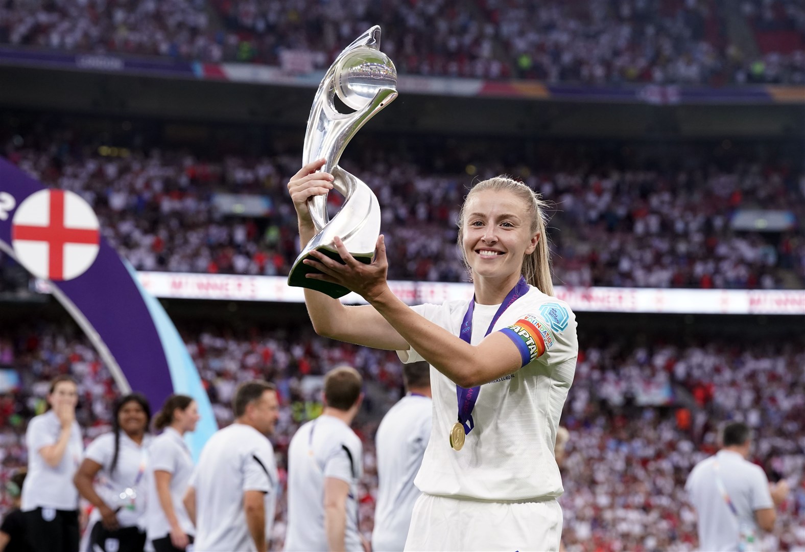Leah Williamson lifts the Uefa Women’s Euro 2022 trophy (Danny Lawson/PA)