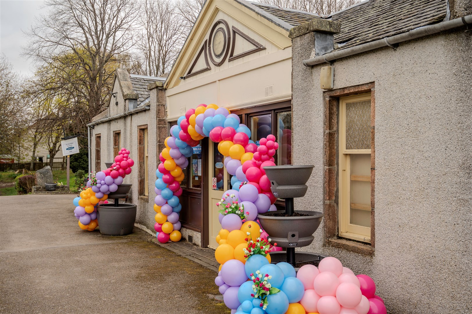 Decorations supplied by Beautiful Balloons and Blooms