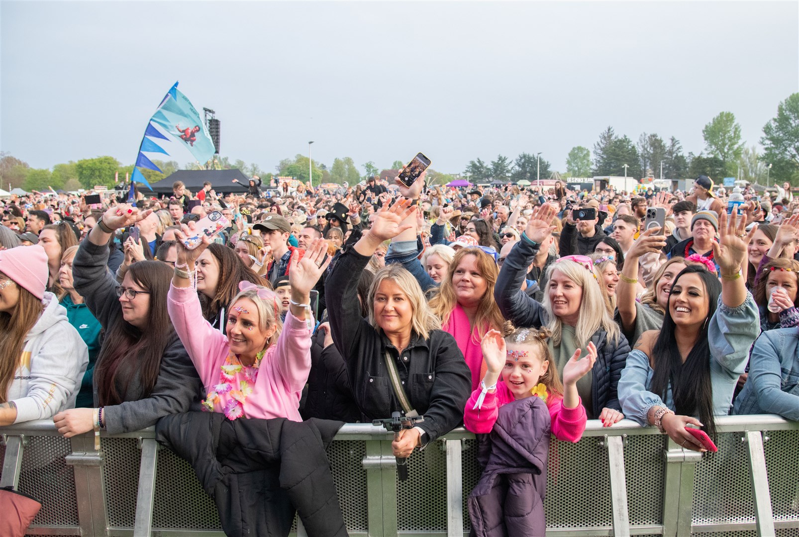 Crowd during Peter Andre's Saturday afternoon set. MacMoray Music Festival 2024, held at Cooper Park, Elgin. Picture: Daniel Forsyth.