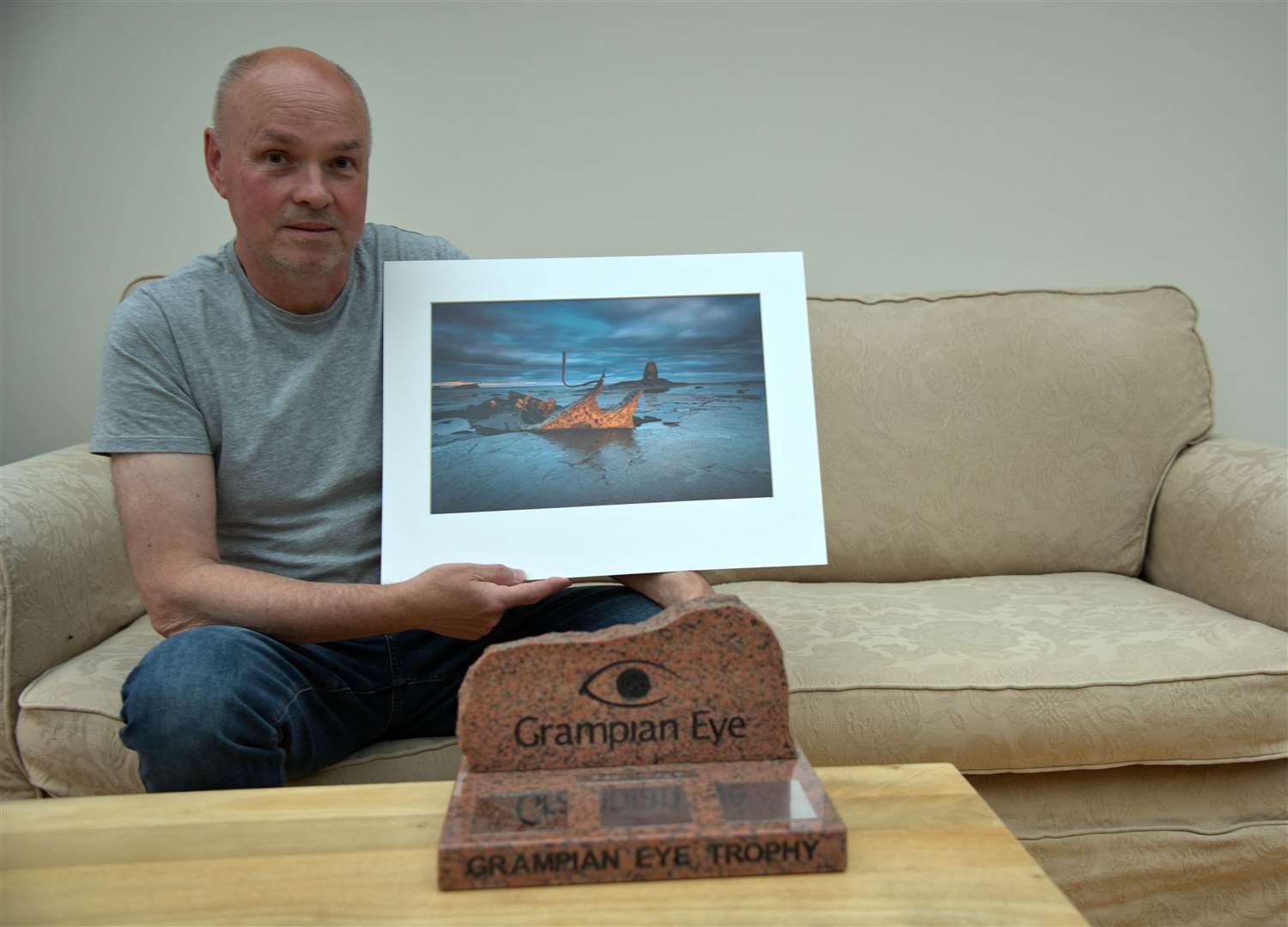 Paul Scott with the Grampian Eye Trophy