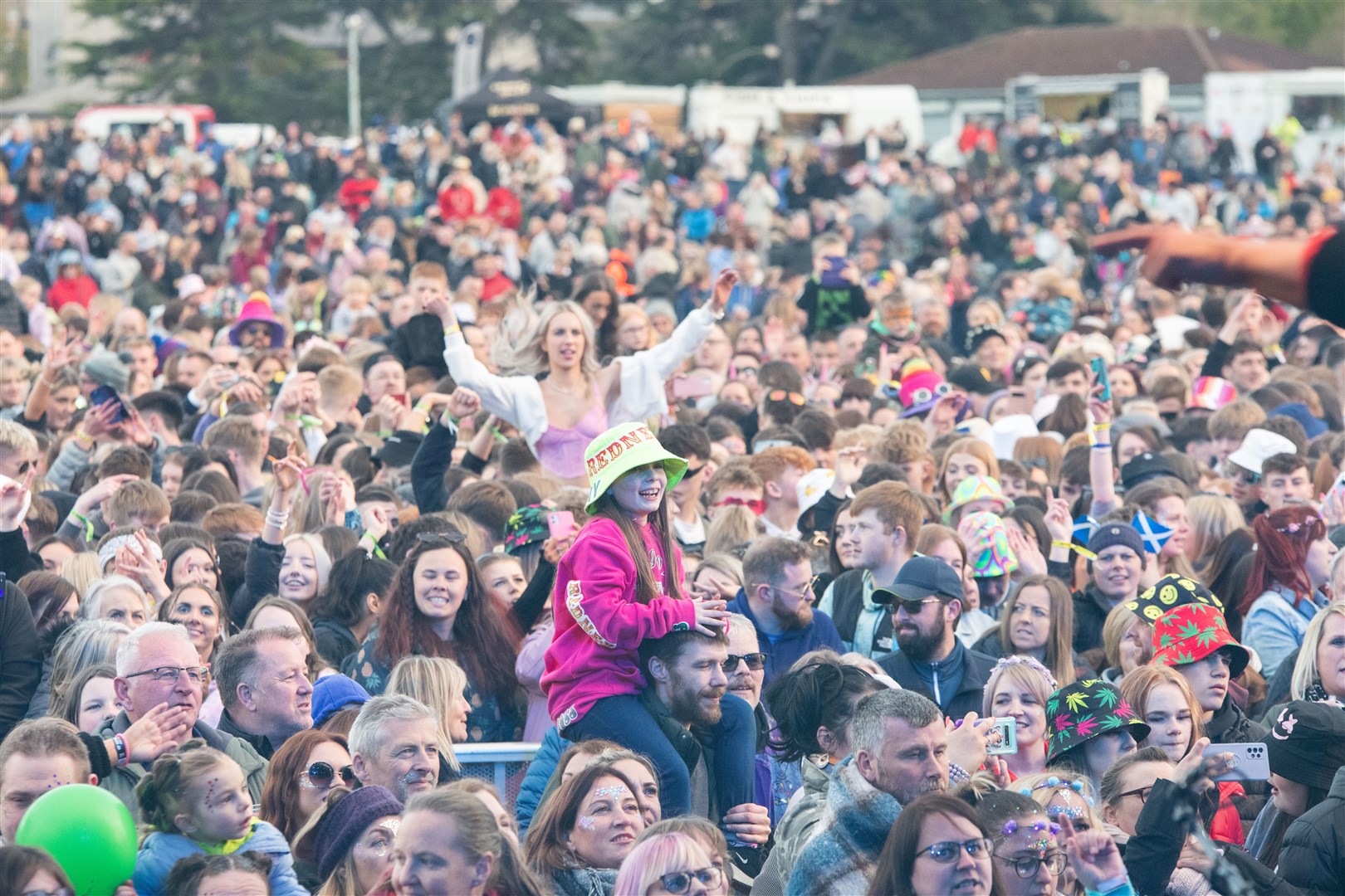 Crowds enjoy Five on the Saturday evening...2023 MacMoray Music Festival, held at Cooper Park, Elgin. ..Picture: Daniel Forsyth..