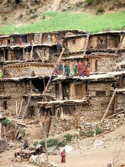 A typical lama settlement in Nepal