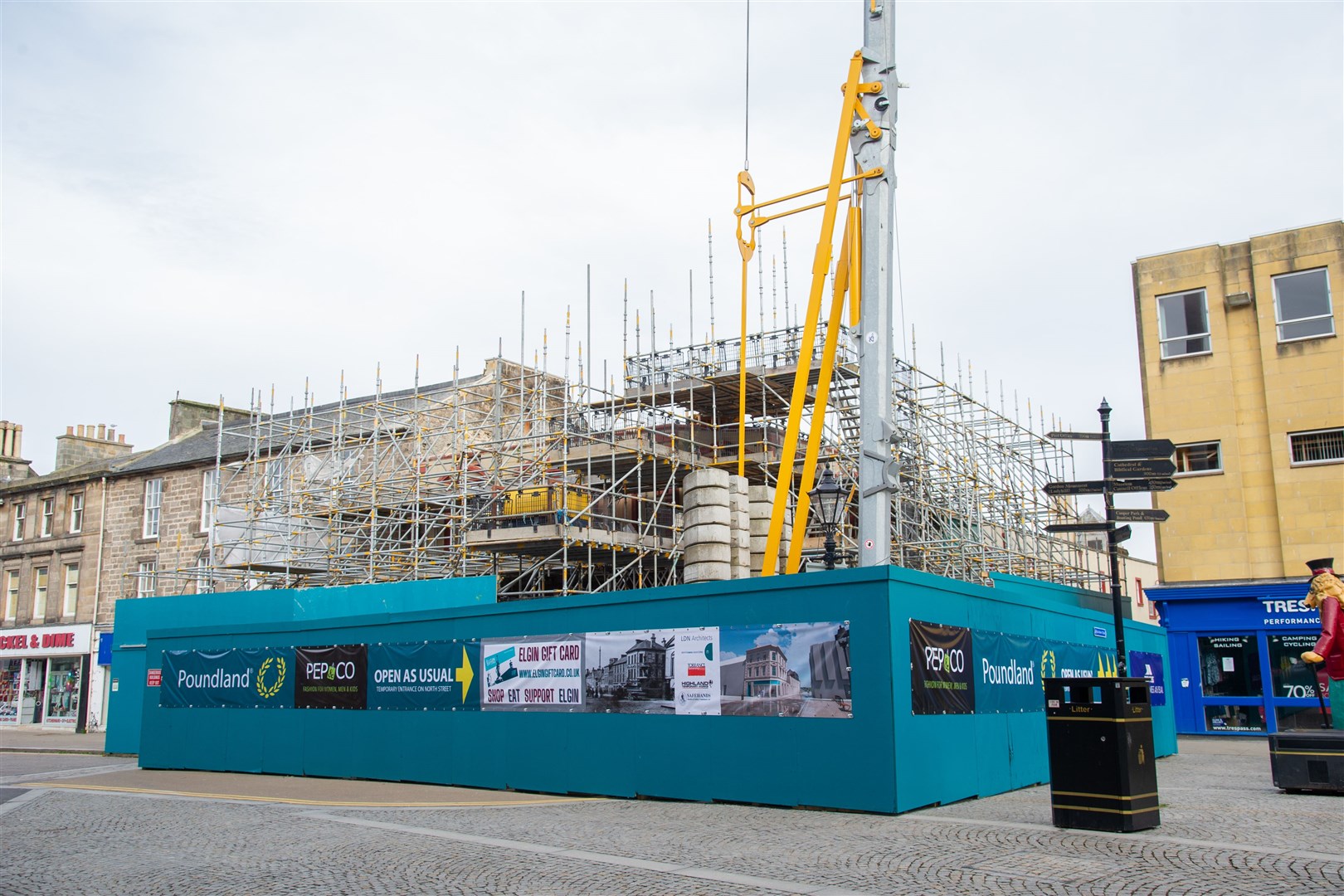 The restoration of the Elgin Poundland building continues. Picture: Daniel Forsyth