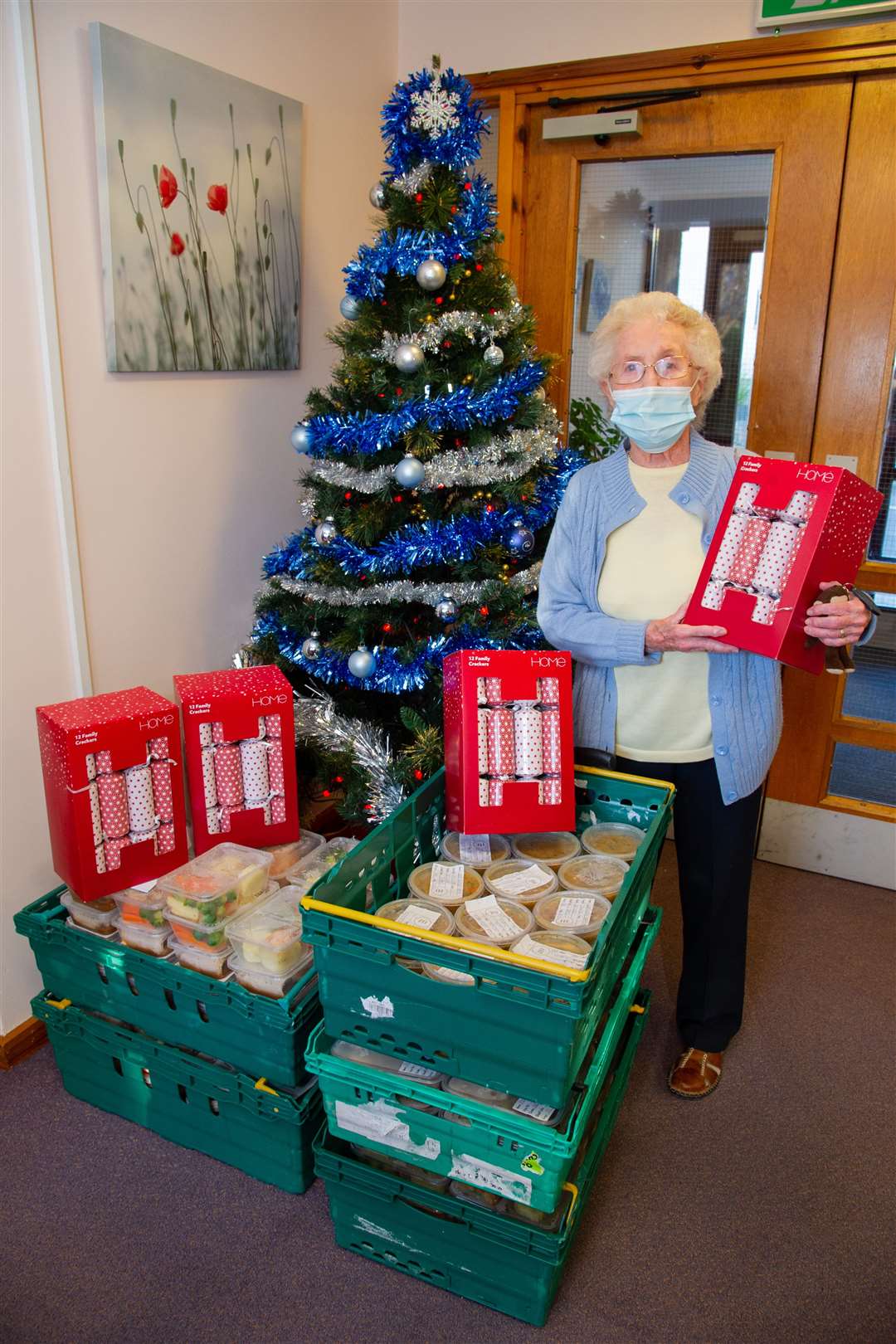 Jean Kay at West Park Court in Elgin...Elgin City FC, along with TESCO Elgin and Guidi's in Lossiemouth, hand out 130 three course meals to sheltered housing in the community...Picture: Daniel Forsyth..