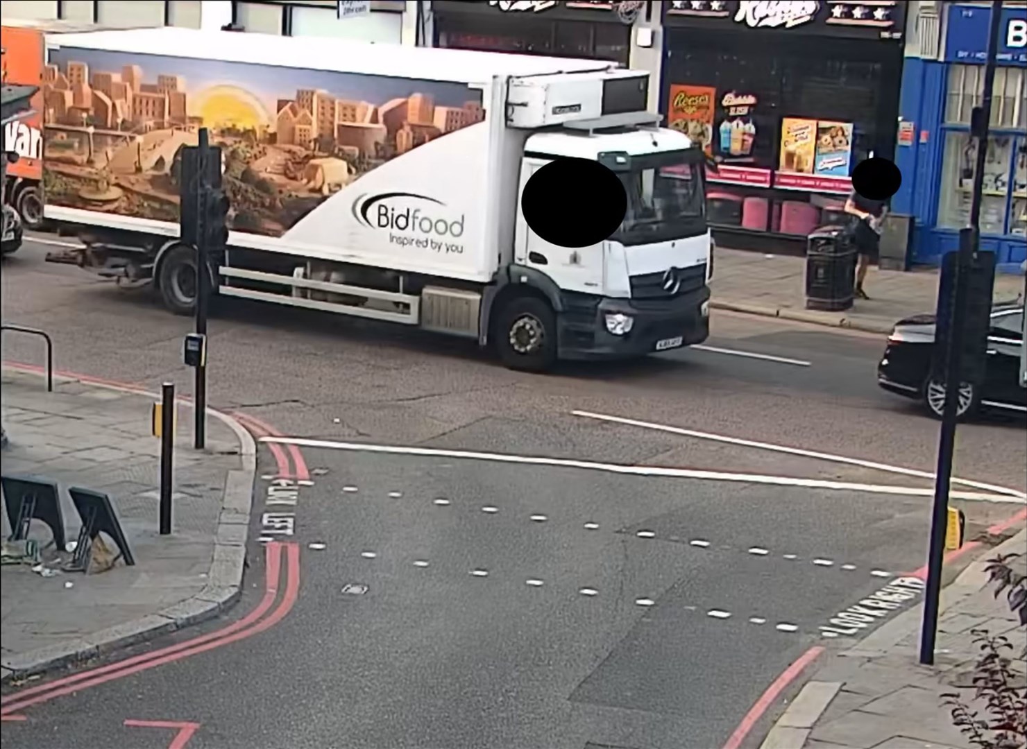 Photo issued by the Metropolitan Police of a CCTV image of the vehicle searched by police in the hunt for Daniel Khalife (PA)