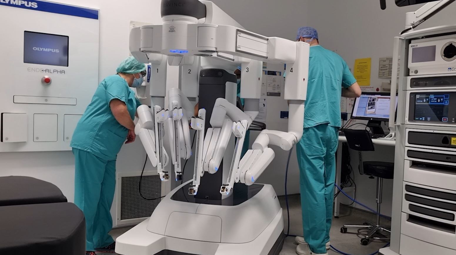 New robotic surgery equipment has been installed at ARI.