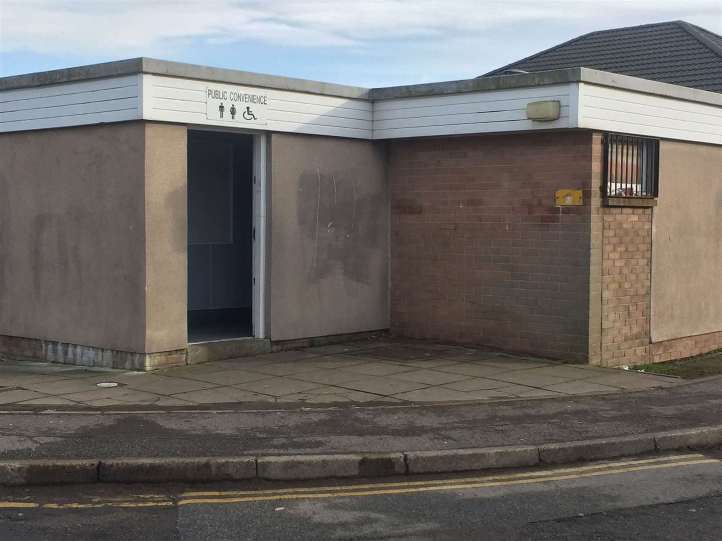 Concerns have been voiced about the opening hours of the public toilets at Newlands Lane in buckie as well as general public toilet provision.