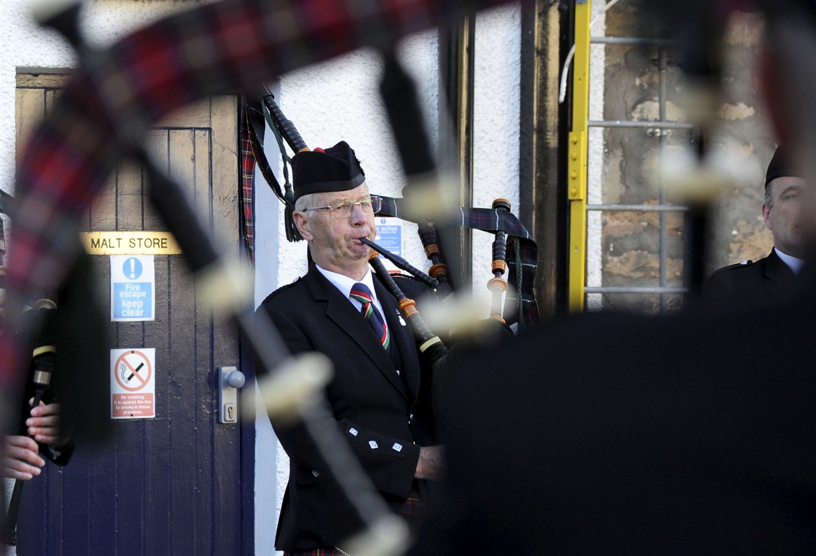 Event organiser Gordon Duncan plays at the reunion of the 2nd Battallion 51st Highland Division Volunteers pipe band. Picture: Eric Cormack. Image No.044689.