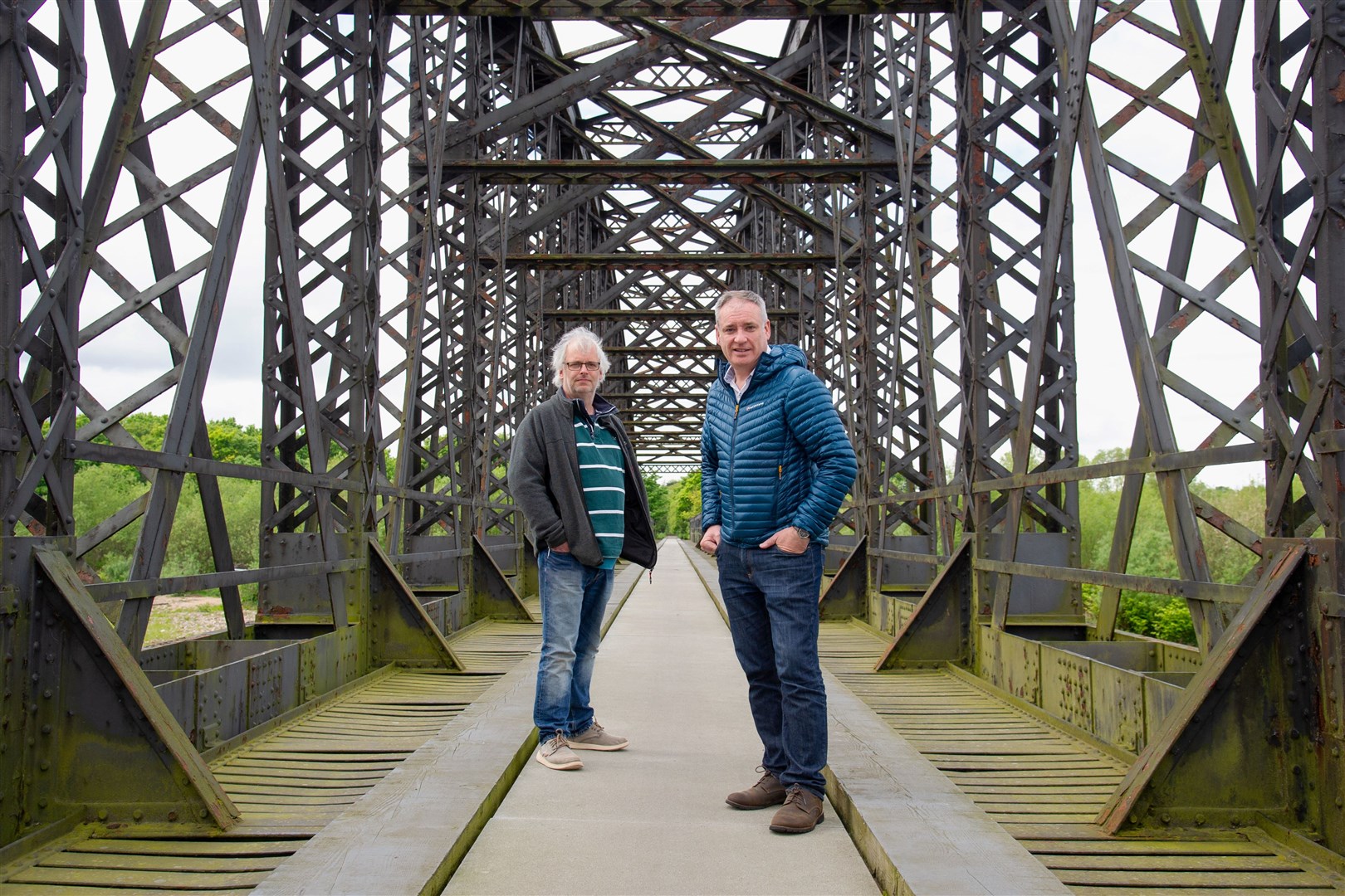 Local councillor David Bremner and MSP Richard Lochhead at the Spey Viaduct bridge. Picture: Daniel Forsyth. Image No.043986.
