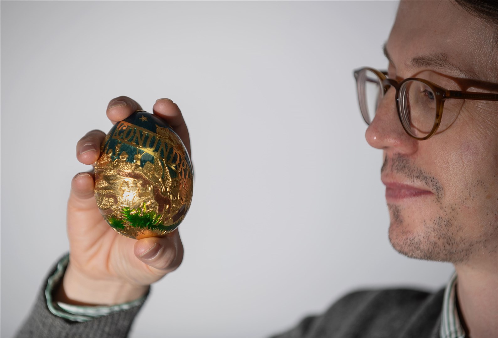 The rare 22-carat gold Cadbury’s Conundrum egg exceeded estimates to sell at auction for £37,200 (Joe Giddens/PA)