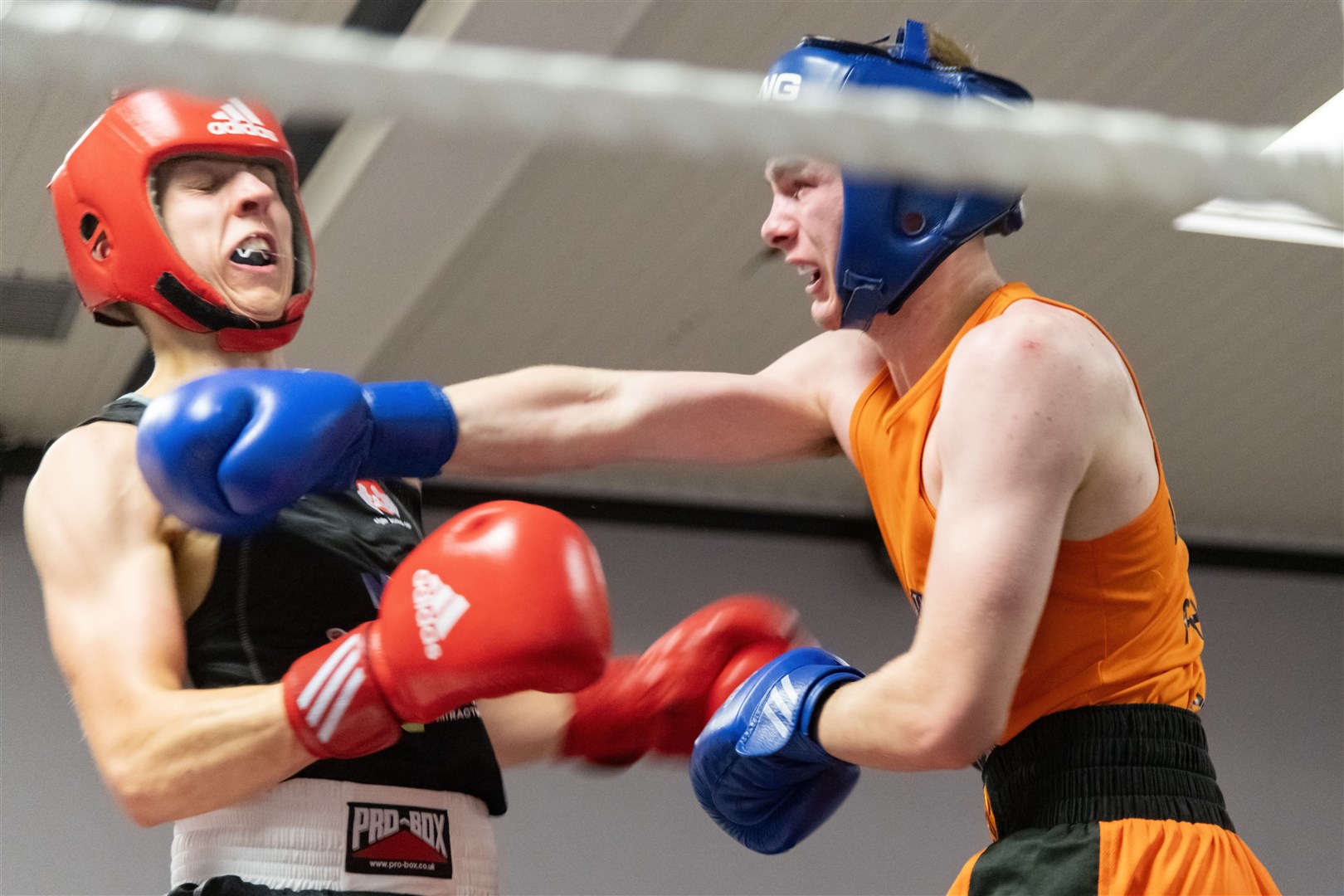 Calum Hunter from Elgin BC (left) and Ryan Cameron from Lochaber BC...Elgin Boxing Show at Borough Briggs, 2023. ..Picture: Beth Taylor.