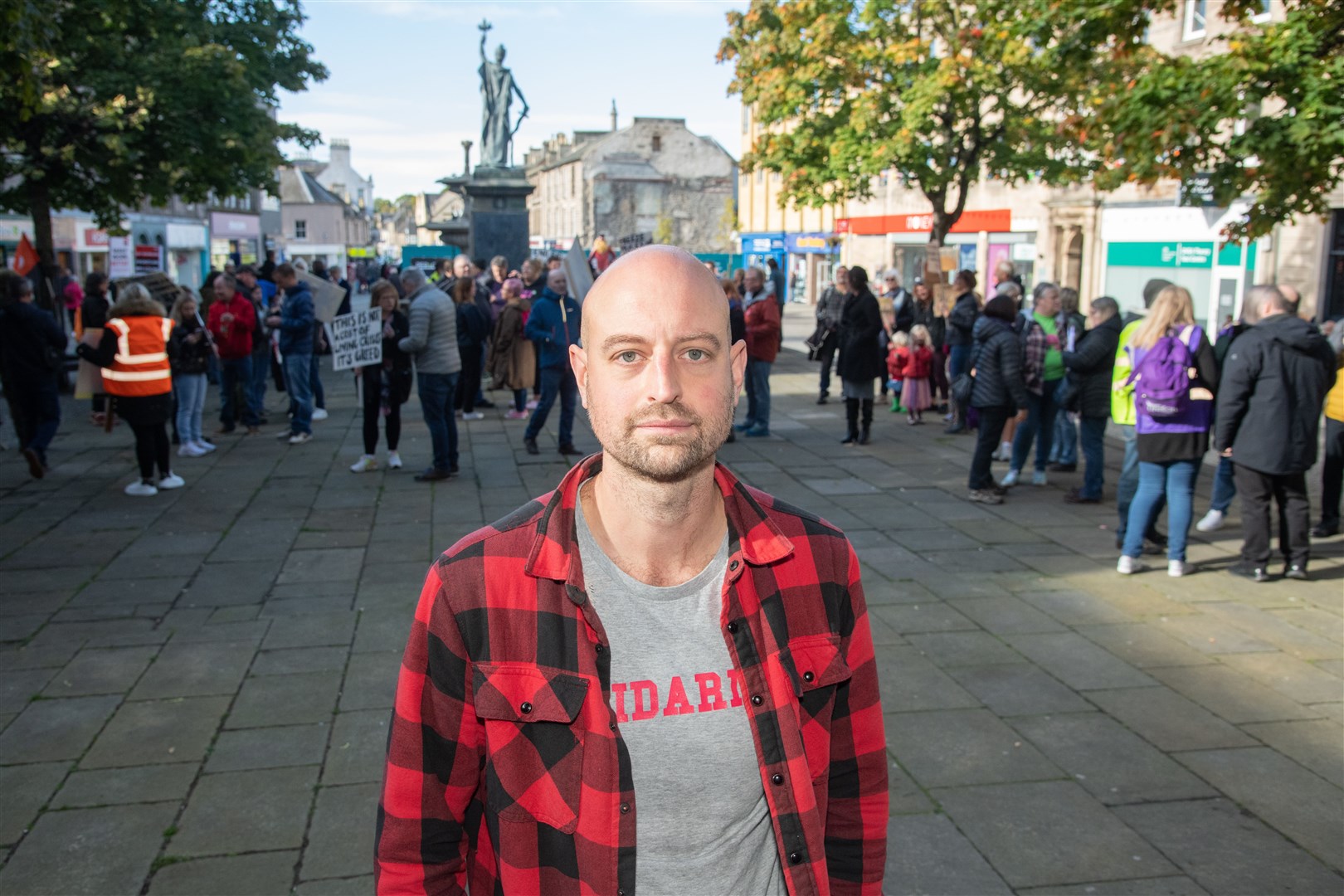 Protest organiser David Blair in front of the gathered crowds on Elgin High Street. Picture: Daniel Forsyth