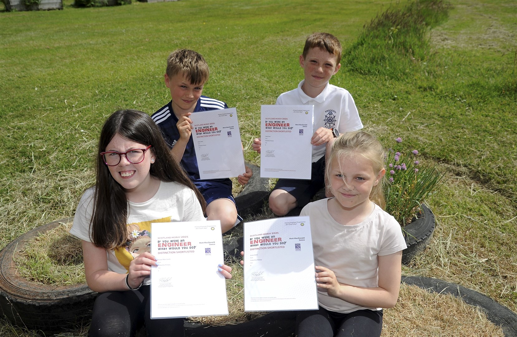 Ingenious engineers...Callum Main (back left), Caleb Watt, Gracie-Mae Coutts (front left) and Grace Slater show off their Leaders Award certificates. Picture: Becky Saunderson