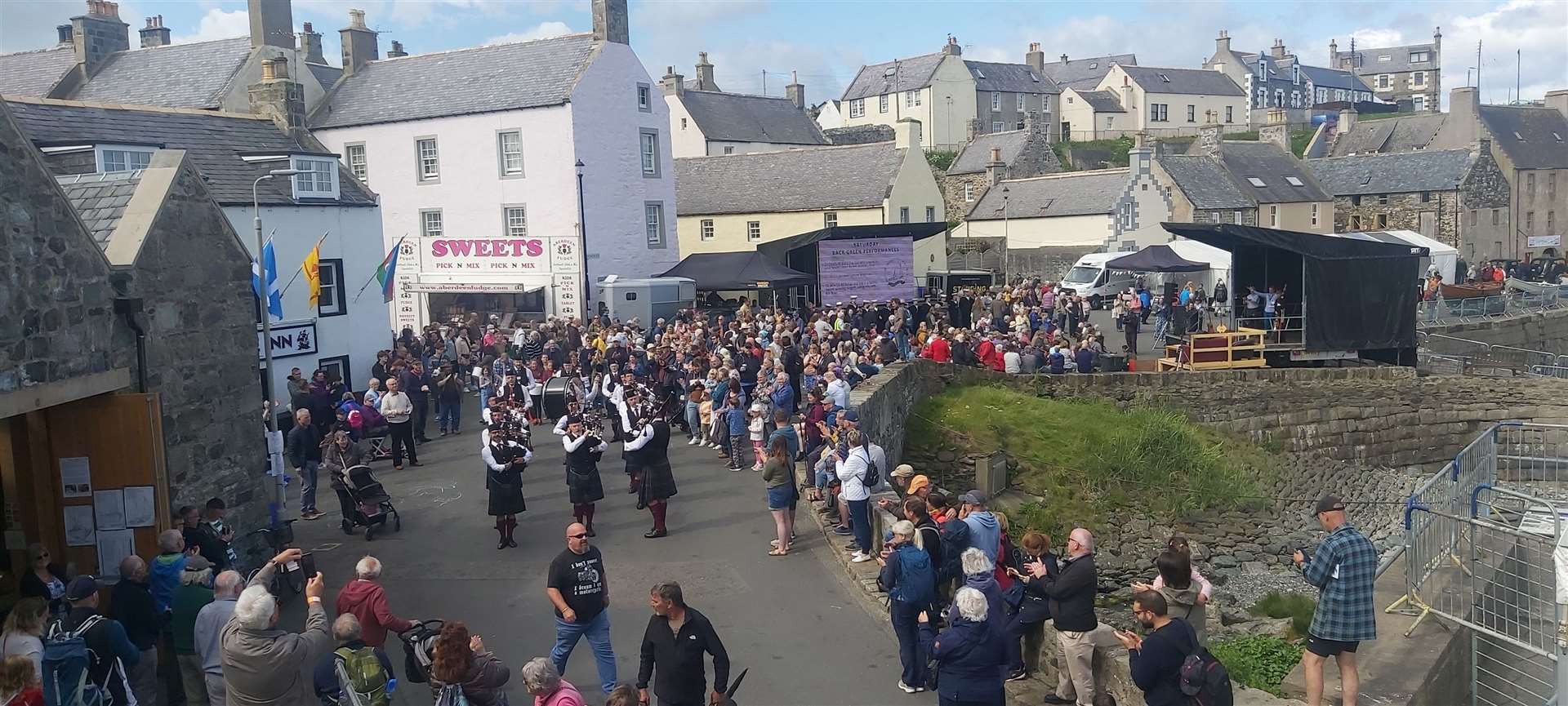 Portsoy Pipe Band played to open the festival.