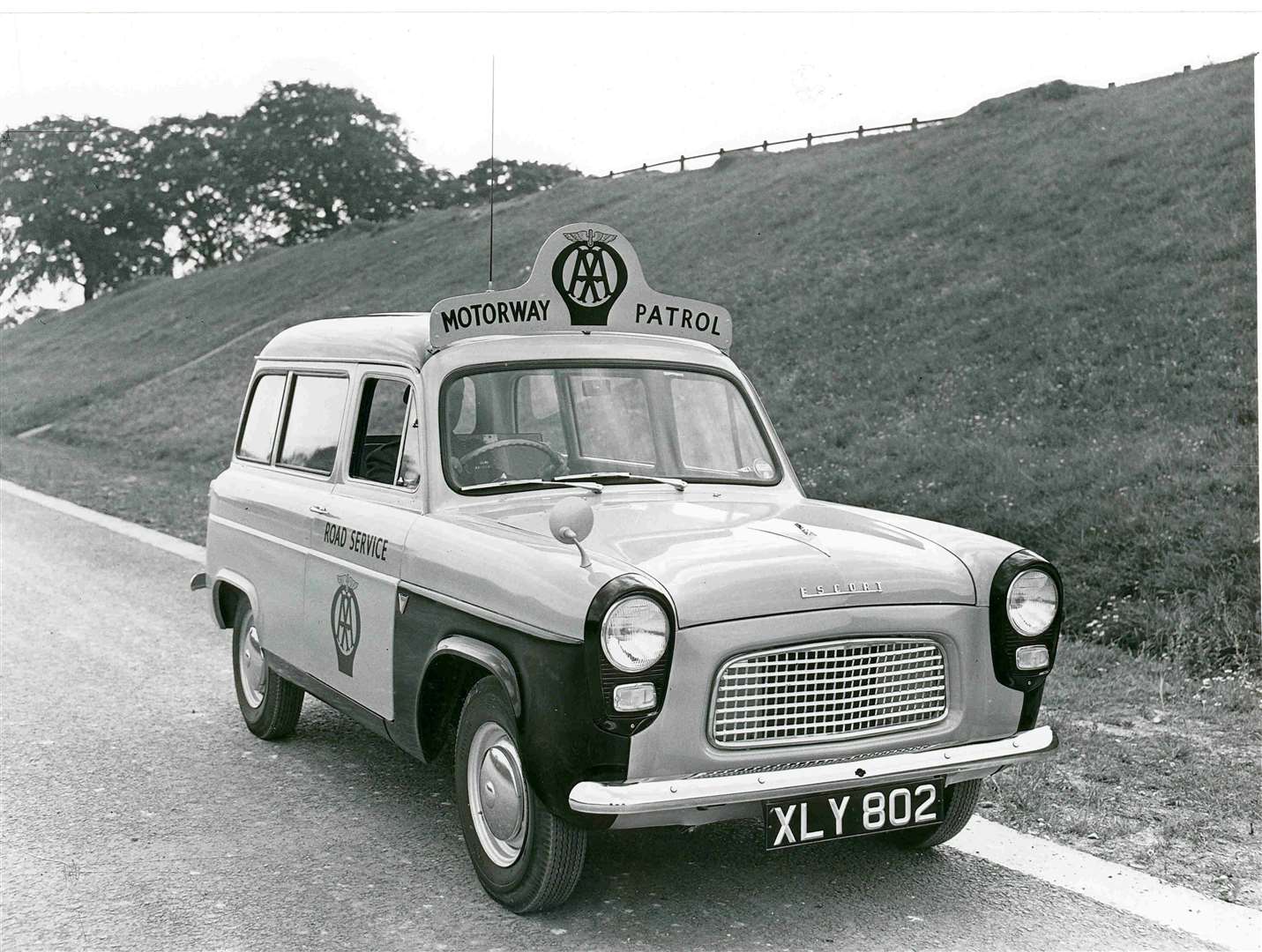 An AA van from 1959 patrolling the M1 motorway (AA/PA)