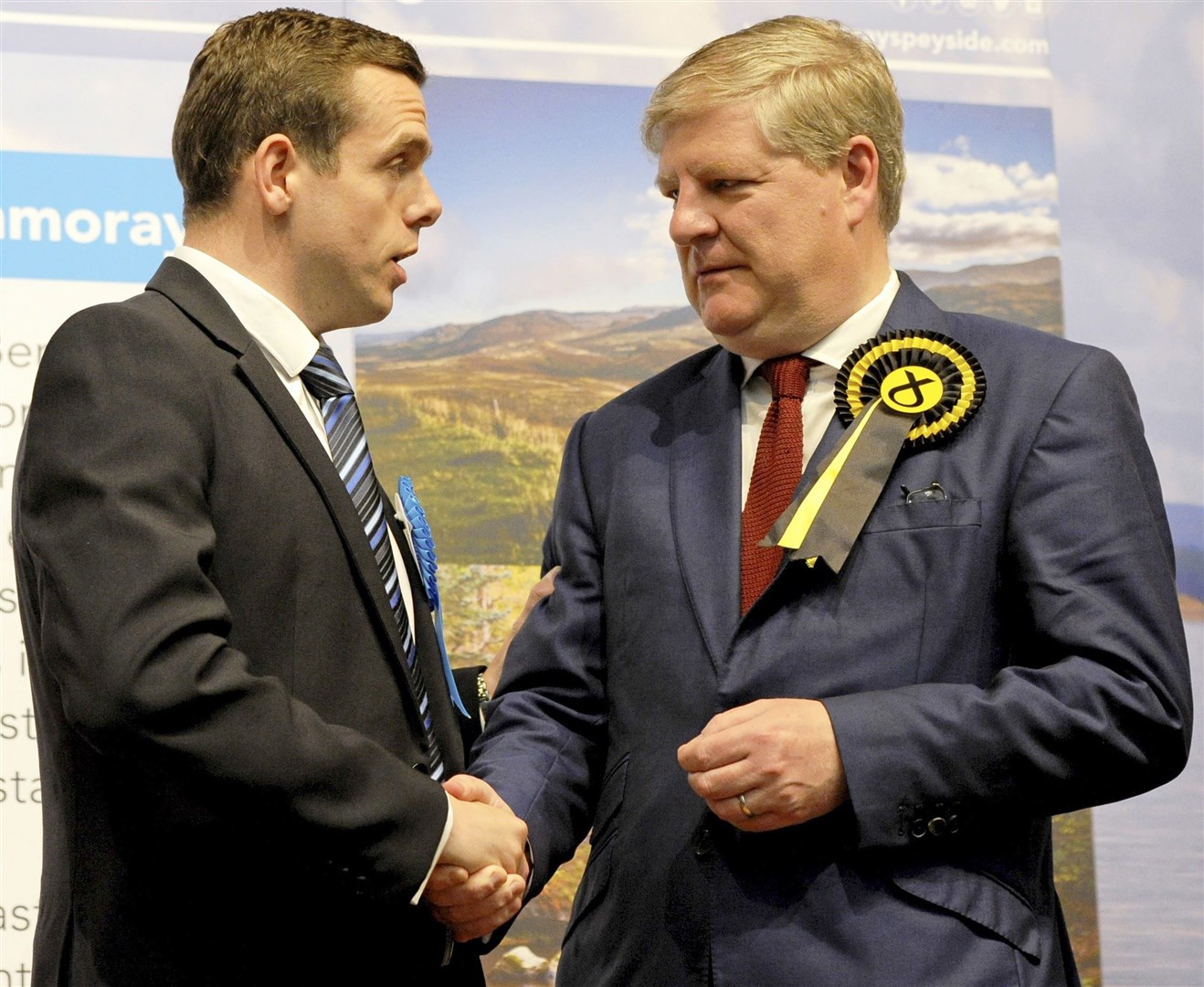 Angus Robertson (right) shakes Douglas Ross' hand after his election defeat in 2016. Picture: Daniel Forsyth.