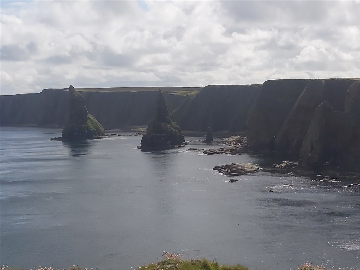The dramatic sea stacks at Duncansby Head.