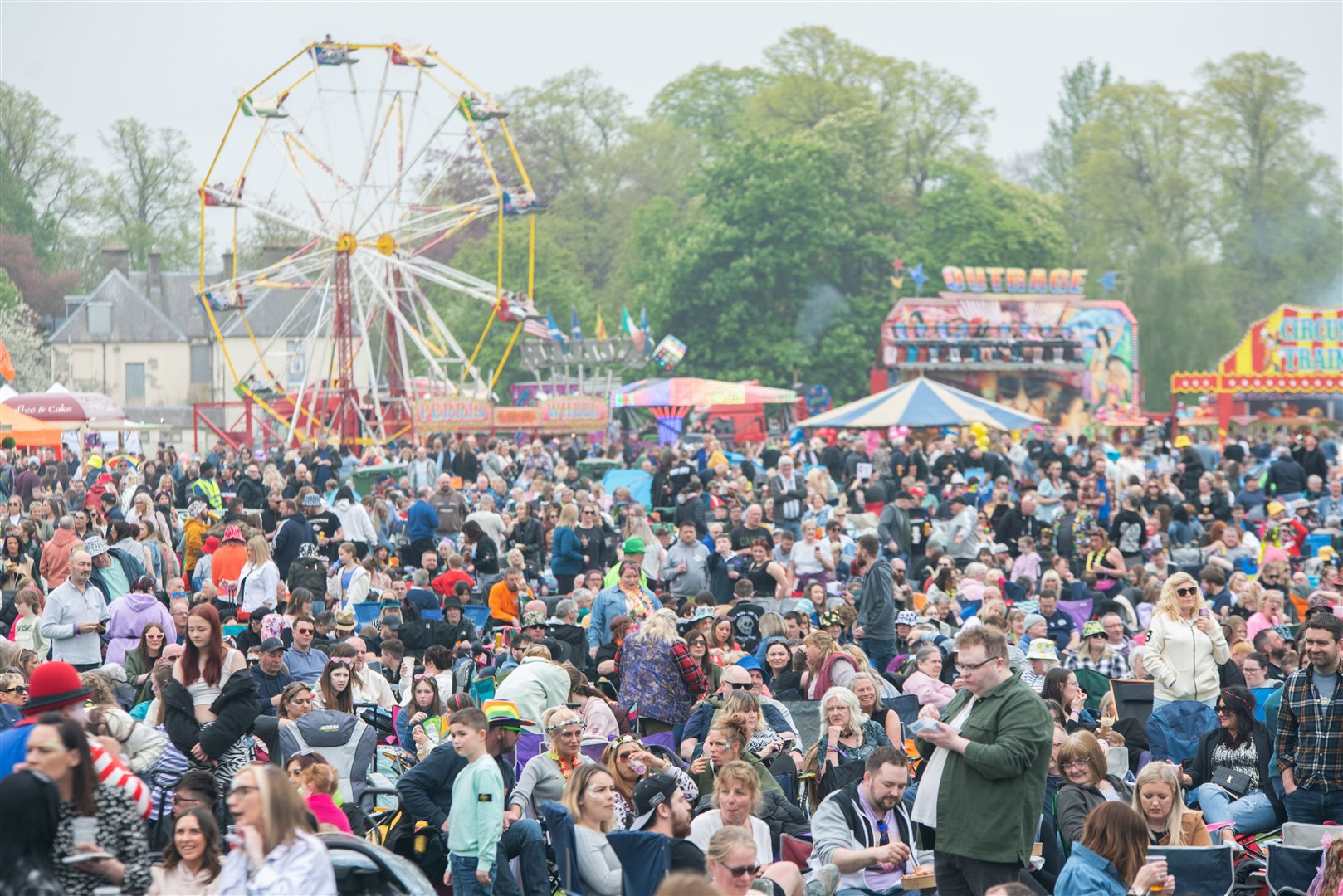 Crowds flocked to Cooper Park for the festival. Picture: Daniel Forsyth.
